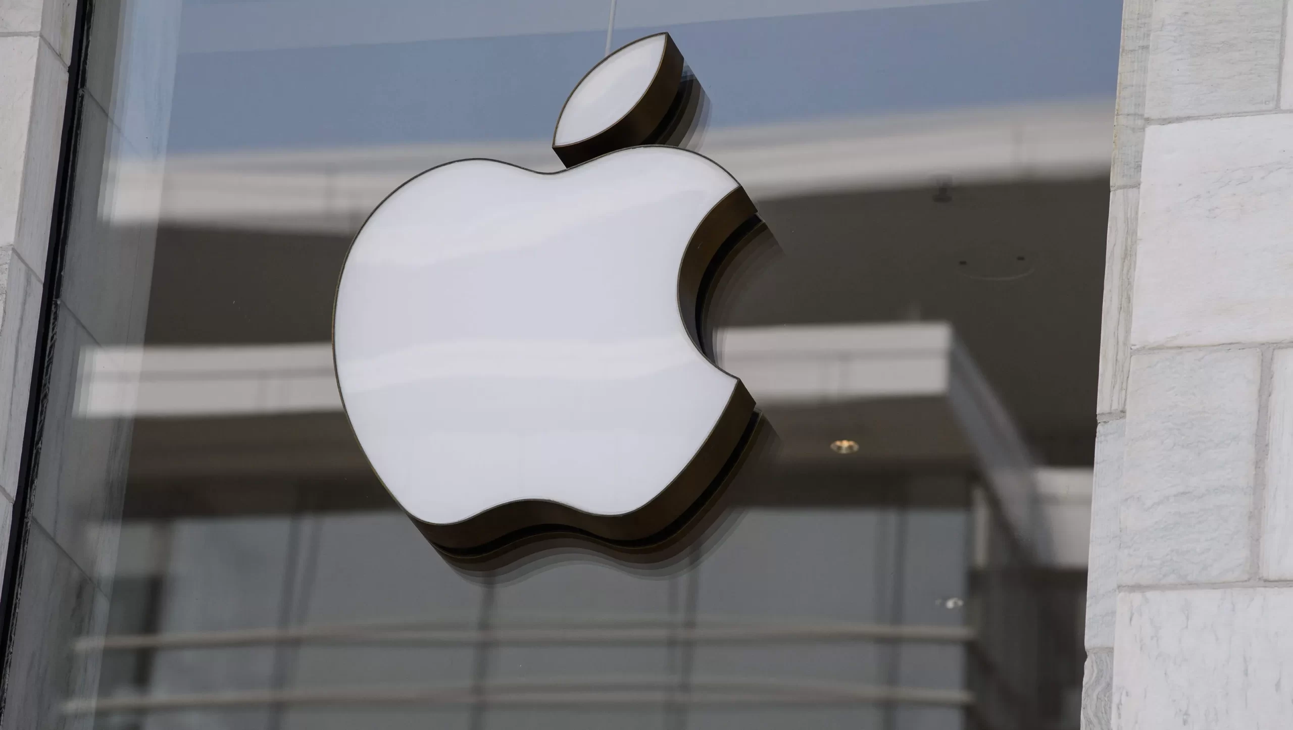 Apple to Send Experts to Join Hacking Threat Notification Probe in India